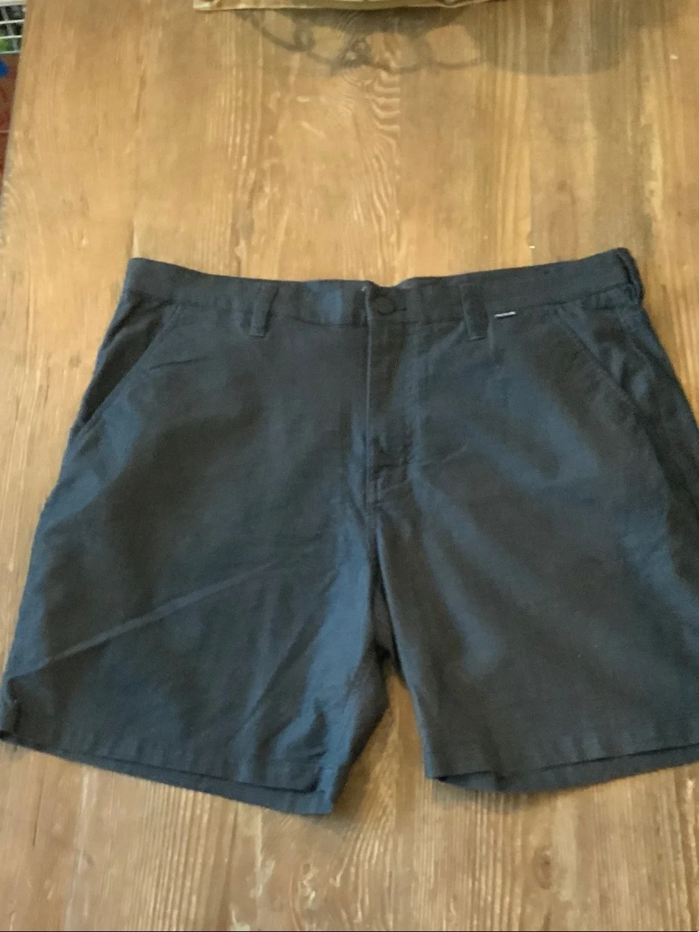 Hurley Men's Dark charcoal gray Flat-Front Shorts